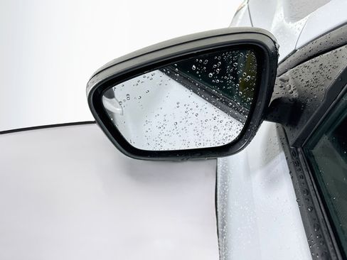 Used 2025 Ford Escape ST-Line FWD image 16