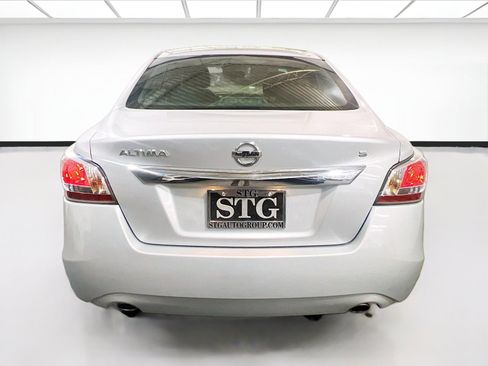 Used 2015 Nissan Altima 2.5 S image 5