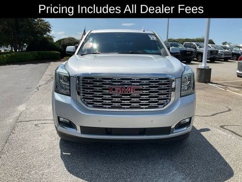 Used 2019 GMC Yukon Denali w/ Denali Ultimate Package AWD/4WD image 2