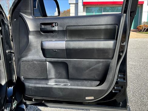 Used 2019 Toyota Sequoia TRD Sport image 22