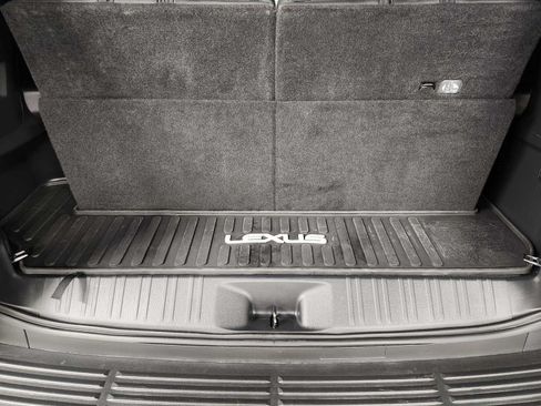 Used 2025 Lexus GX 550 w/ Accessory Package (2T) AWD/4WD image 54