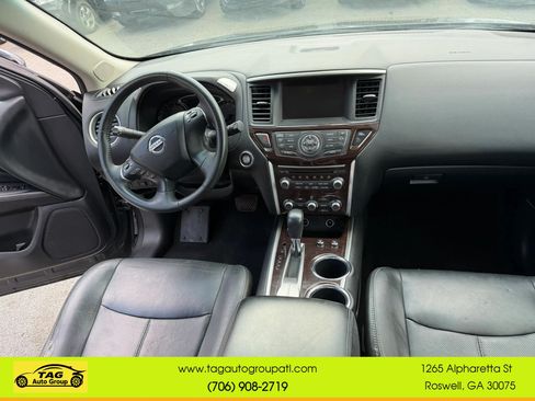 Used 2013 Nissan Pathfinder Platinum FWD image 8