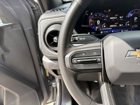 Used 2024 Chevrolet Colorado W/T image 16