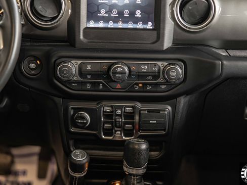 Used 2019 Jeep Wrangler Unlimited Sahara w/ Safety Group image 36