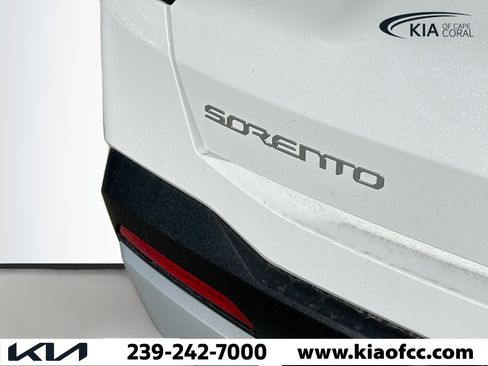 New 2026 Kia Sorento LX image 11