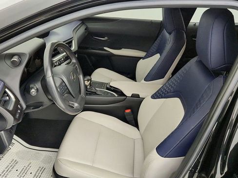 Used 2019 Lexus UX 200 w/ Accessory Package 2 image 21