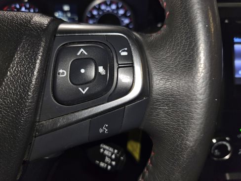 Used 2017 Toyota Camry SE w/ Moonroof Package FWD image 43