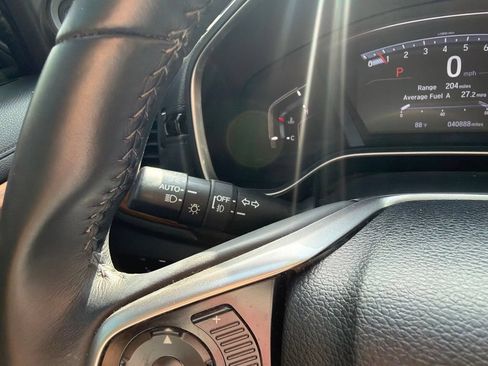 Used 2018 Honda CR-V Touring image 15