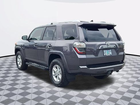 Used 2016 Toyota 4Runner SR5 AWD/4WD image 4