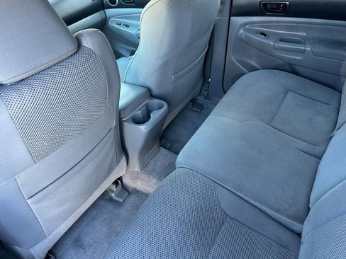 Used 2011 Toyota Tacoma PreRunner w/ TRD Off-Road Pkg w/JBL Audio image 12