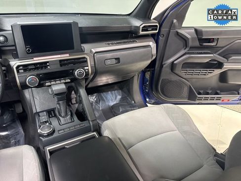 Used 2025 Toyota Tacoma SR5 image 20