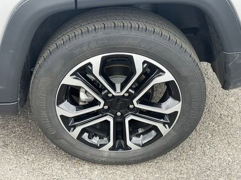Certified 2023 Jeep Compass Limited AWD/4WD image 11