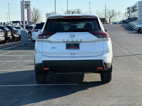 New 2026 Nissan Rogue SV w/ Cold Weather Package FWD image 5