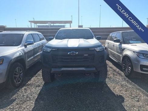 Used 2024 Chevrolet Colorado Trail Boss w/ Technology Package AWD/4WD image 3