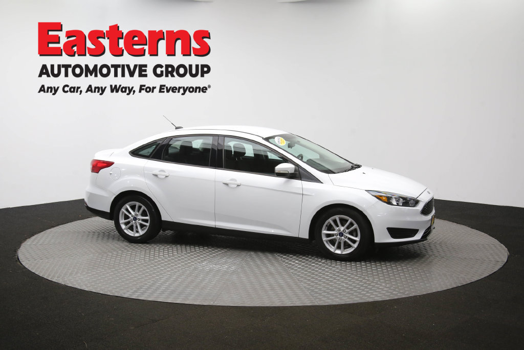 Used 2018 Ford Focus SE w/ Cold Weather Package FWD image 46