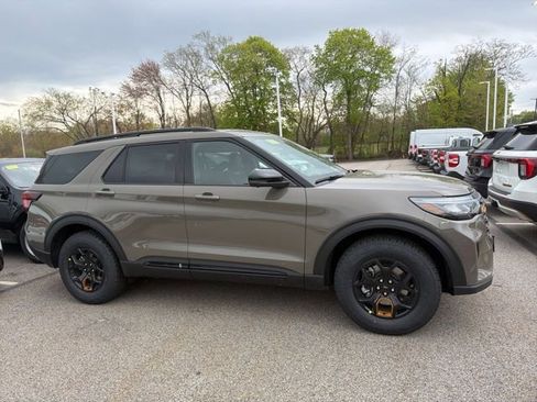 New 2026 Ford Explorer Tremor AWD/4WD image 2