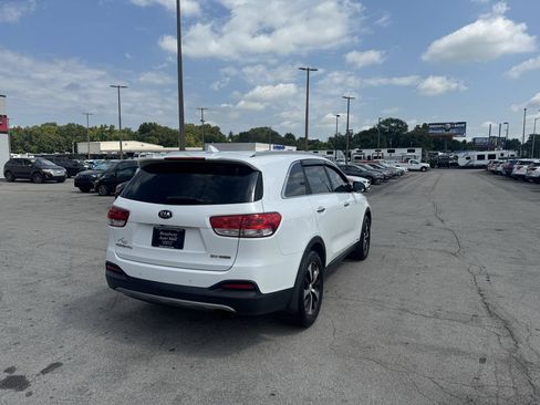 Used 2016 Kia Sorento EX AWD/4WD image 3