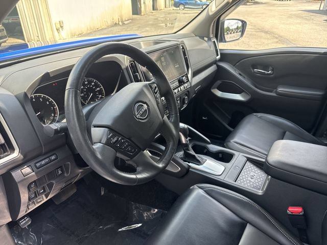 Used 2025 Nissan Frontier SL AWD/4WD image 16