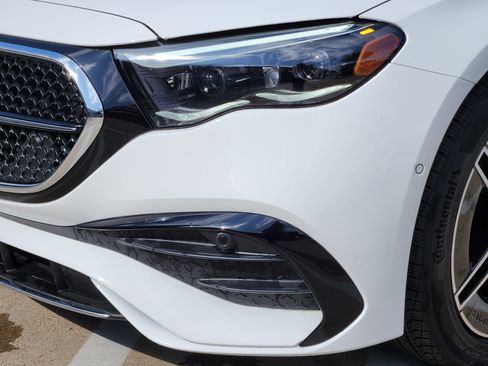 New 2025 Mercedes-Benz E 350 Sedan image 8