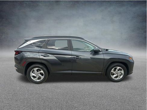 Used 2024 Hyundai Tucson SEL FWD image 11