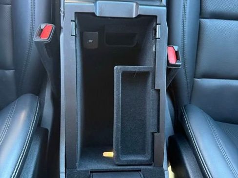 Used 2025 Lincoln Corsair AWD w/ Equipment Group 101A image 20