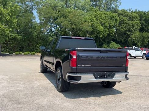 Used 2023 Chevrolet Silverado 1500 LT AWD/4WD image 7