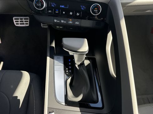 New 2026 Hyundai Elantra Sport FWD image 20