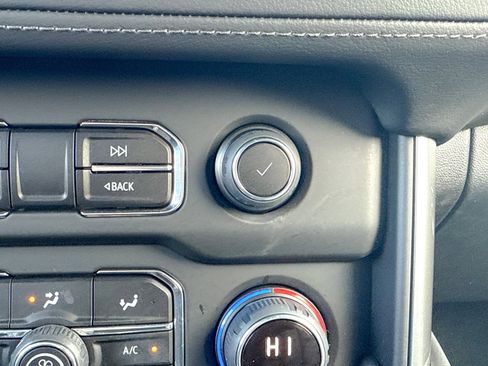 Certified 2024 Chevrolet Tahoe Z71 w/ Off-Road Capability Package image 34