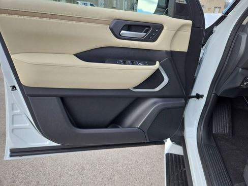 New 2026 Nissan Armada Platinum Reserve image 11