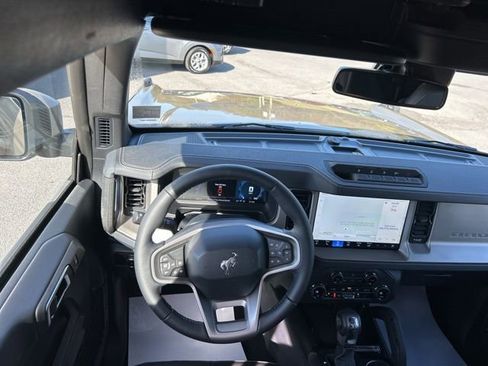 New 2025 Ford Bronco Outer Banks w/ Sasquatch Package image 32