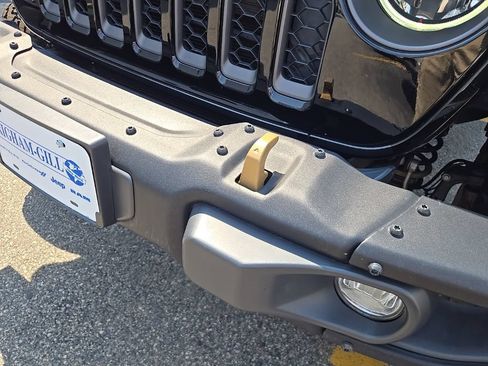 Used 2023 Jeep Wrangler Unlimited Rubicon 392 w/ Trailer Tow Package AWD/4WD image 15