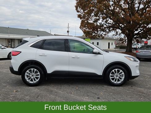 Used 2021 Ford Escape SE image 8