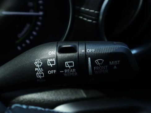 Used 2022 Jeep Wrangler Unlimited Sahara w/ Cold Weather Group image 24