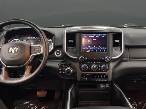 Used 2022 RAM 1500 Big Horn AWD/4WD image 11