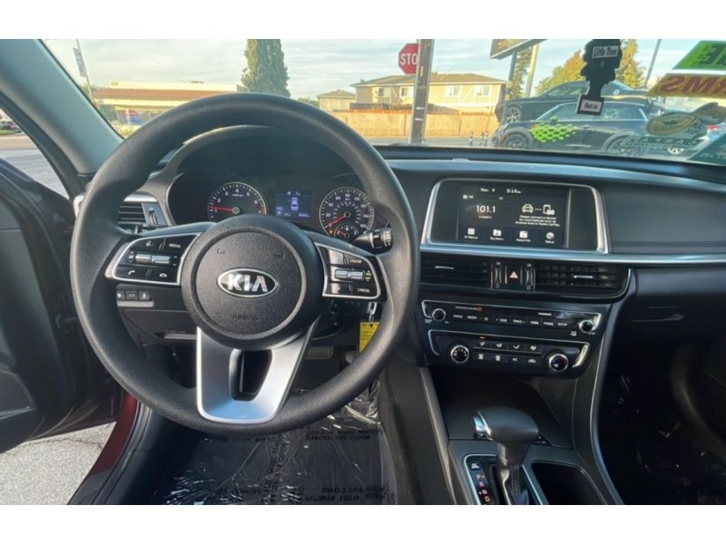 Used 2020 Kia Optima LX FWD image 17