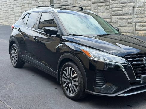 Used 2023 Nissan Kicks SV w/ Interior Electronics Package FWD image 39