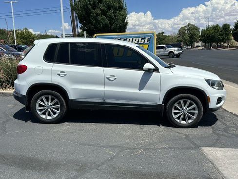 Used 2017 Volkswagen Tiguan Limited w/ Alloy Wheels Package AWD/4WD image 2