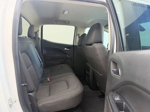 Used 2020 GMC Canyon SLE w/ Elevation Edition RWD image 15