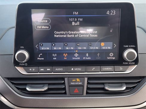 Used 2023 Nissan Altima 2.5 SR image 13