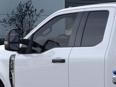New 2026 Ford F350 XL w/ XL Chrome Package image 20