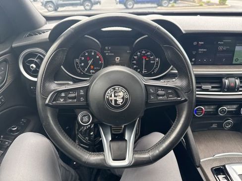 Used 2022 Alfa Romeo Stelvio Ti w/ Active Assist Plus Package AWD/4WD image 18