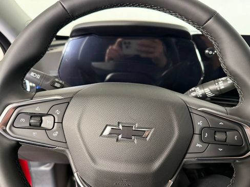 New 2026 Chevrolet Trax LT w/ Midnight Edition FWD image 19