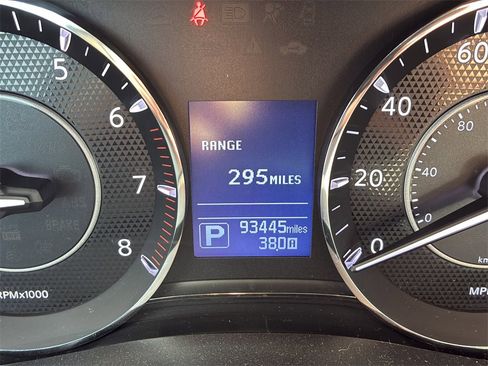 Used 2020 Nissan Armada SL w/ Premium Package image 35