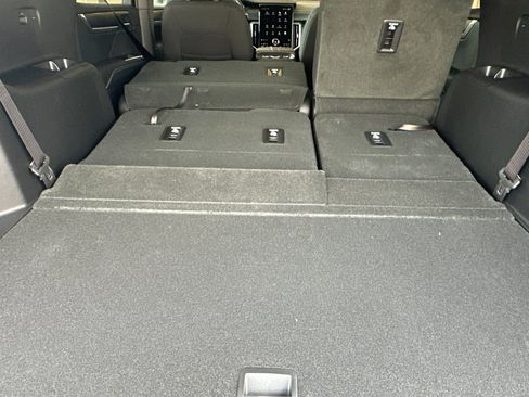 New 2026 GMC Acadia Elevation image 16