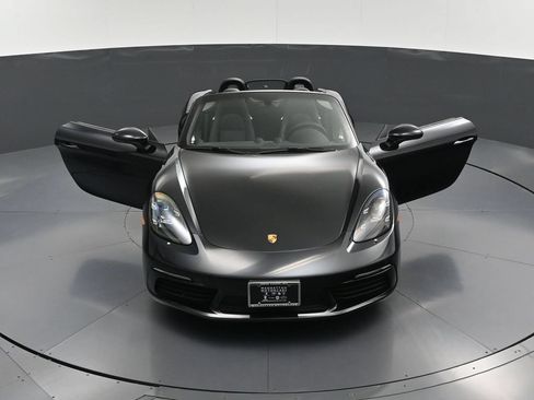 Certified 2024 Porsche 718 Boxster w/ Premium Package RWD image 32