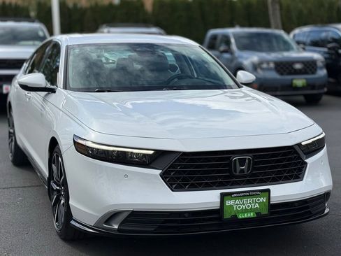 Used 2023 Honda Accord Touring image 7