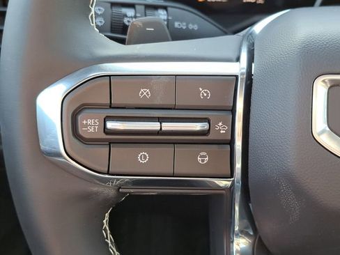 New 2026 GMC Acadia Denali Ultimate w/ LPO, Floor Liner Package image 18