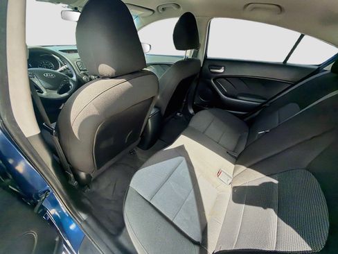 Used 2018 Kia Forte LX w/ LX Rear Camera Package FWD image 23