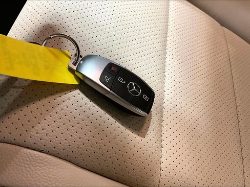 Used 2022 Mercedes-Benz GLE 350 4MATIC image 15