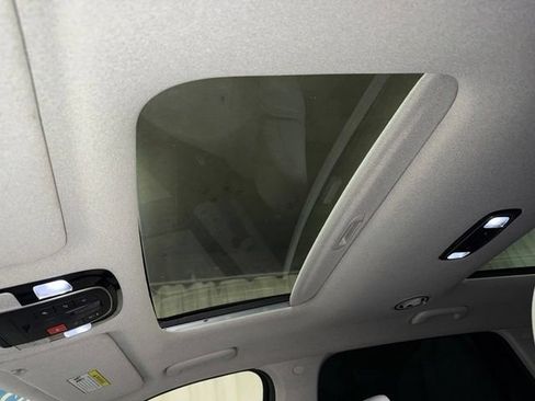 Used 2024 Hyundai Palisade Limited AWD/4WD image 15